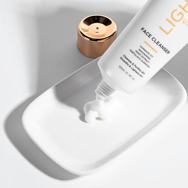 Lighten skin cleanser