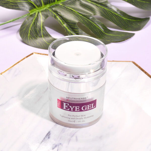 Retinol eye gel